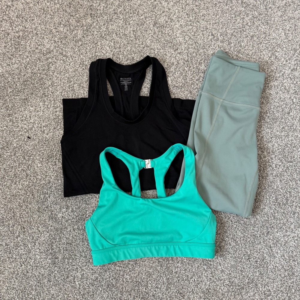 Athleta‎ women's XS bundle of leggings sports bra and tank top.